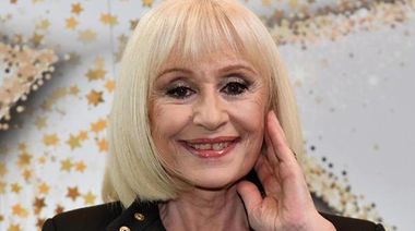 Falleció la reconocida cantante italiana Raffaella Carrà a los 78 años