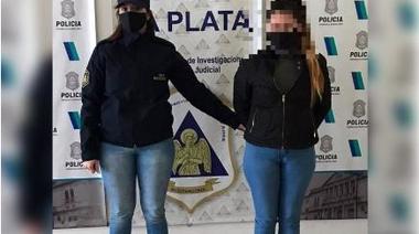 Los Hornos: cayó una cajera de un supermercado