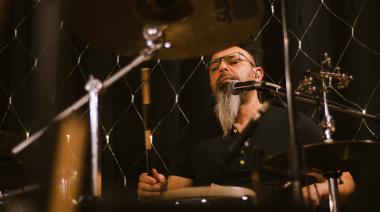 Humanos De A Pie presenta su primer material "Reproducción Continua"