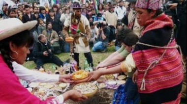 Los pueblos originarios se visten de fiesta para homenajear a la Pachamama