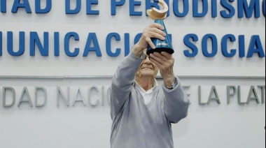 Rubén Dri obtuvo el Premio Rodolfo Walsh otorgado por la Facultad de Periodismo