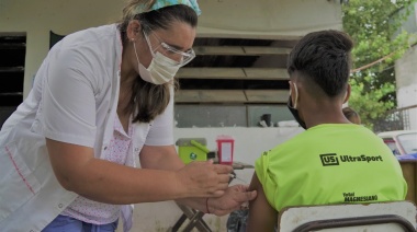 Llega a Fomento de Los Hornos la iniciativa que acerca chequeos de salud gratuitos a clubes