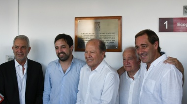 Alak, Kreplak y Garro, presentes en la donación de equipamiento complejo al Hospital San Martín
