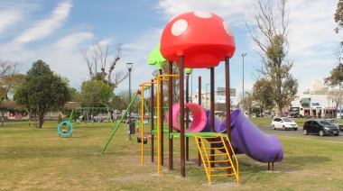 Inauguraron nuevos juegos en el casco urbano, Hernández, Villa Castells y Gonnet