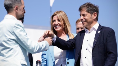 Kicillof presentó los Centros Socioeducativos y Comunitarios Móviles