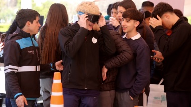 Realidad virtual, trivias y propuestas: el programa de educación vial lanzado en La Plata para jóvenes estudiantes
