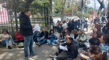 Nueva marcha de antorchas y paro: La UNLP continúa con facultades tomadas