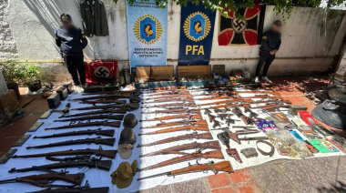 Detienen en Bernal a un hombre vinculado al tráfico de armas y al nazismo