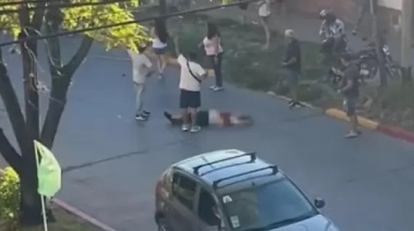 Un delincuente asesinó a de 7 puñaladas a un repartidor e hirió a un vendedor ambulante