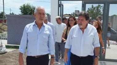 Alak y Sileoni recorrieron la obra de una escuela de Olmos que había sido paralizada en la gestión anterior
