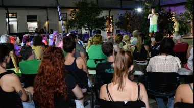 Historias que iluminan la noche: llega el gran cierre de “Cuentos bajo la luz de la luna”