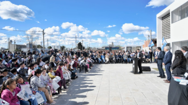 Alak y Kicillof inauguraron una escuela y presentaron un programa de salud escolar en La Plata