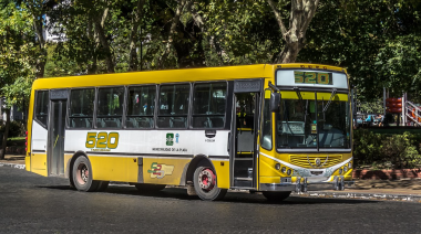 Aumentan 15% los colectivos bonaerenses: así quedan las nuevas tarifas en La Plata