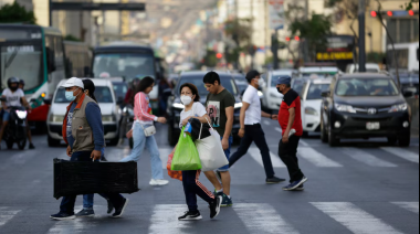 Falta de vacunas contra la influenza en centros de salud en plena expansión internacional de la gripe H3N2