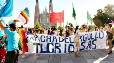 Se realiza la 7° Marcha del Orgullo en La Plata