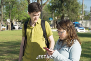 La Municipalidad lanzó una campaña para promover el uso consciente del celular