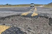 Milei disolvió la Agencia de Vialidad y advierten el riesgo de deterioro: "Nos vamos a morir en las rutas"