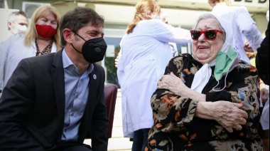 Kicillof recordó el natalicio de Hebe de Bonafini y la llamó "nuestra compañera y madre"