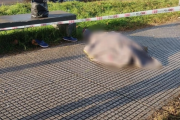 Hallaron muerta a una mujer en plena calle y buscan esclarecer las causas