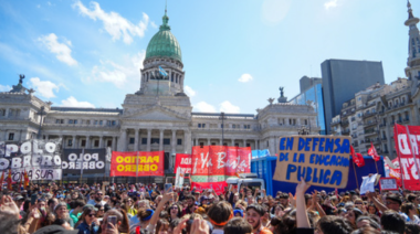 Estudiantes platenses viajan al Congreso contra el veto a la Ley Universitaria