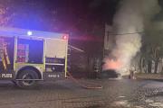 Incendiaron una camioneta en el centro: Los quemacoches atacan de nuevo