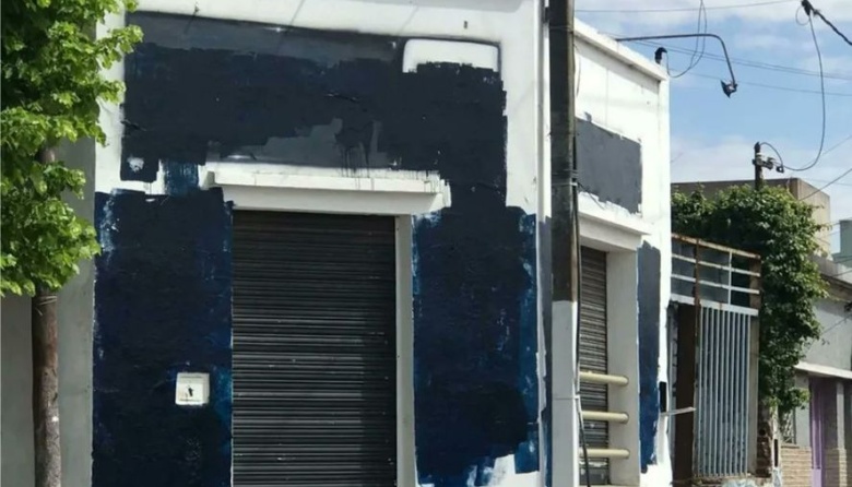 Un nuevo acto de vandalismo contra una sede del peronismo en La Plata