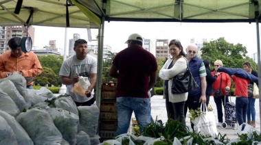 Con “verdurazo” en La Plata incluido, la UTEP marcha en el país contra los formadores de precios