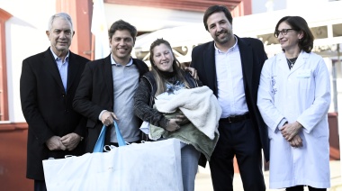 Desde el Hospital Gutiérrez, Kicillof anunció la universalización del Plan Qunita bonaerense