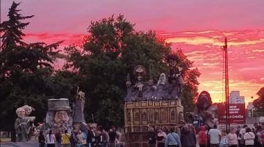El mapa de los muñecos de fin de año: tradición en La Plata y una polémica en Gonnet