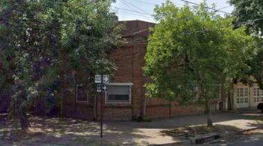 Un hombre asesinó a una mujer y atacó a dos vecinos en Barrio Hipódromo