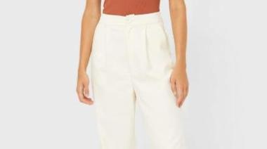 Pantalón de vestir es tendencia: pasa de ser 'un clásico de oficina' a un outfit del día a día