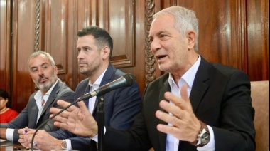 Alak y los municipales acordaron un aumento salarial del 30,5%