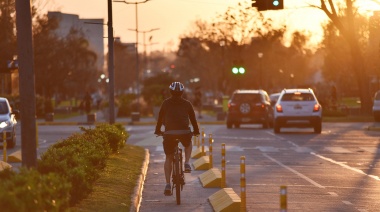 Con circuitos demarcados, cartelería y rampas, completaron la bicisenda de Diagonal 73