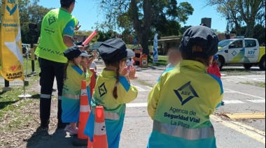 La Agencia de Seguridad Vial realiza actividades educativas en 'La Repu'