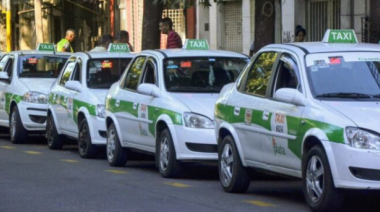 Taxistas platenses pedirán subir la bajada de bandera a $1.500