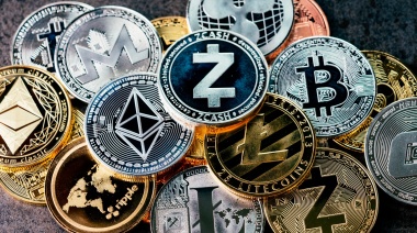 Dos criptomonedas sextuplicaron el rendimiento de Bitcoin el último semestre de 2024