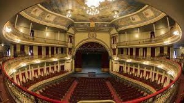 La Orquesta Sinfónica y el Coro del municipio de Tres de Febrero se presentan en el Teatro Municipal Coliseo Podestá