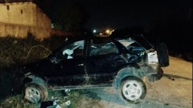 Un hombre chocó contra una pared de un motel y murió