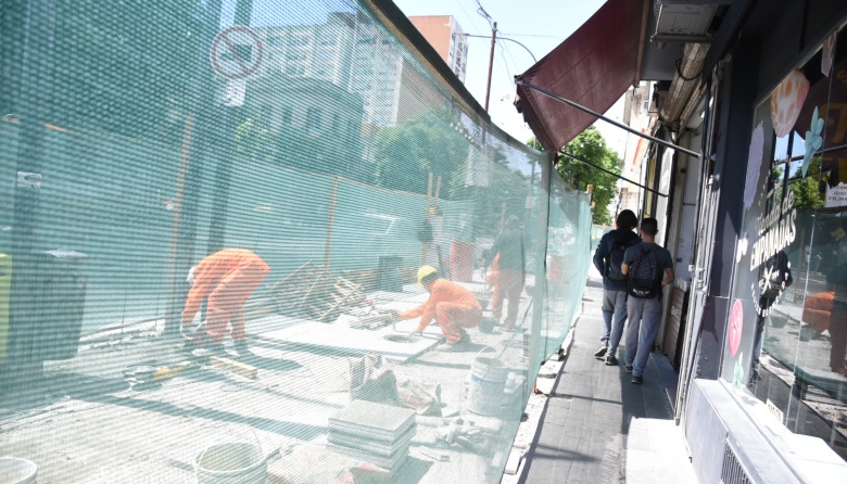 Avanza la restauración de veredas en el microcentro platense y cambian ...