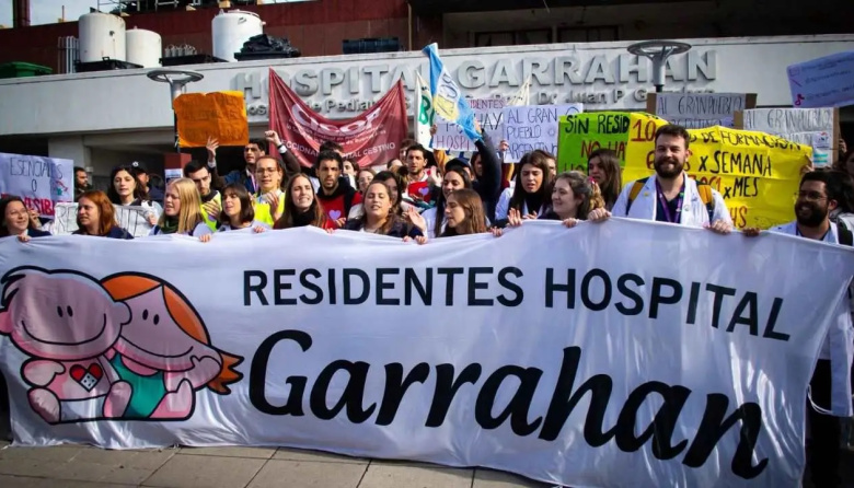 Alerta: los residentes del Garrahan afirman que el Gobierno "cerró la residencia de pediatría"