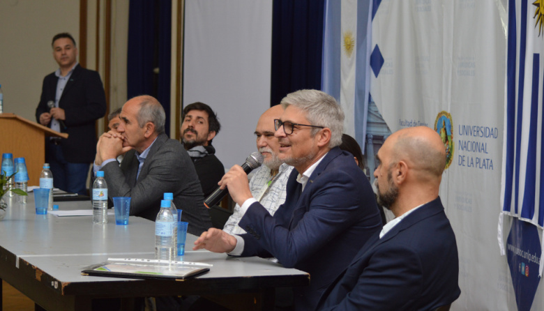 La Plata recibe a más de 650 físicos de Argentina y Uruguay en un encuentro histórico