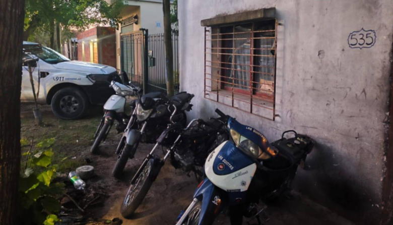 Desbarataron un taller clandestino en La Plata y secuestraron decenas de autopartes ilegales