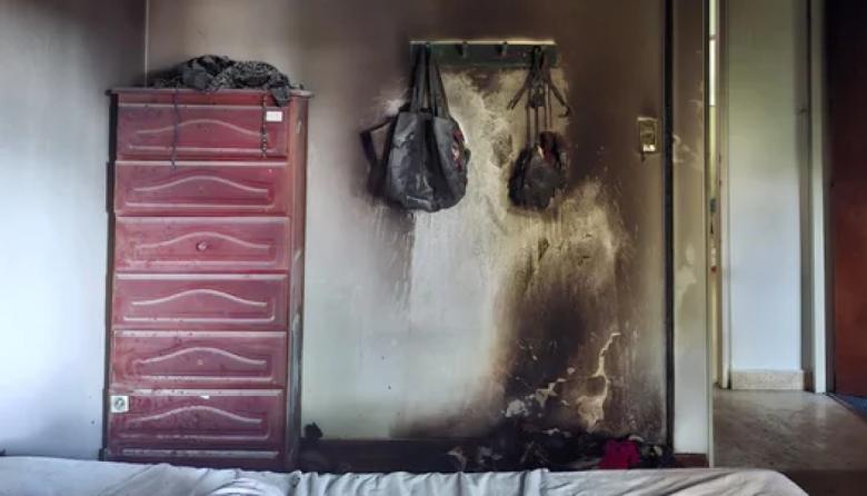El Mondongo: le entró una cañita voladora por la ventana y se le incendió la casa