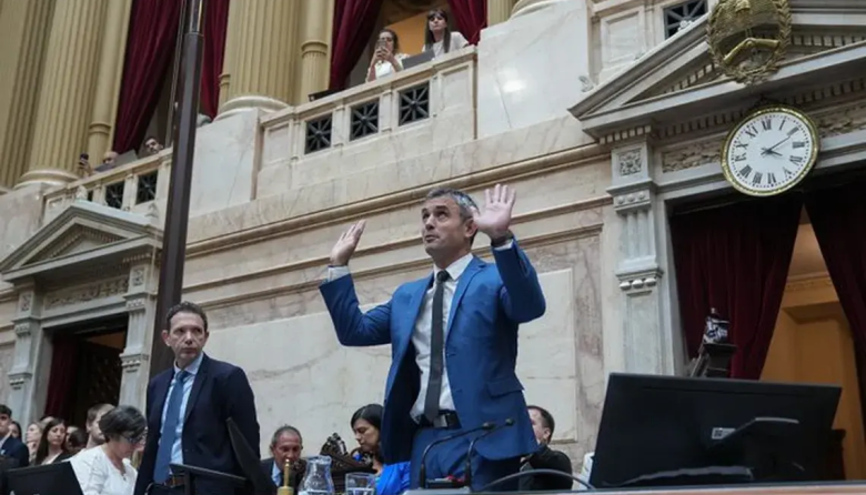 El debate por la Reforma Laboral inició con duros cruces a Martín Menem y entre diputadas