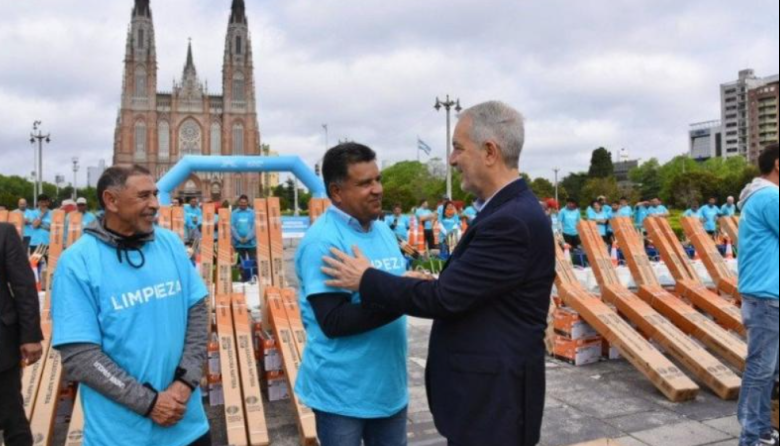 La Municipalidad licita la limpieza del Cementerio y la Terminal de La Plata