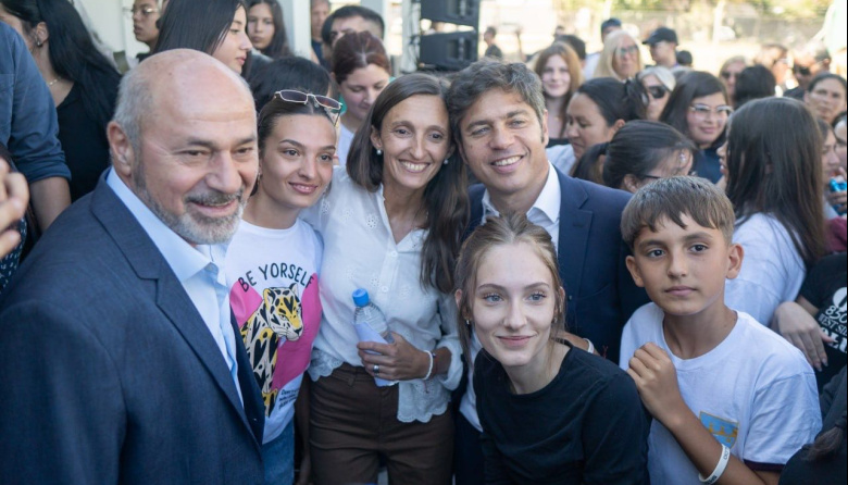 Kicillof y Secco inauguraron la Escuela Secundaria N°8 en Ensenada