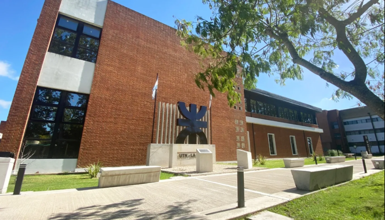 Casi mil docentes abandonaron la UTN: sueldos que perdieron más de la mitad de su valor en dos años