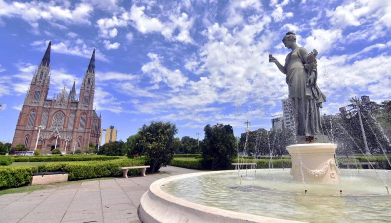 Fin de semana en La Plata: tiempo fresco, nubes variables y sin lluvias importantes