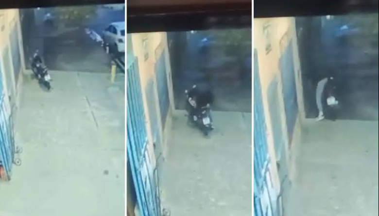 Robaron una moto frente a un supermercado de La Plata y todo quedó filmado