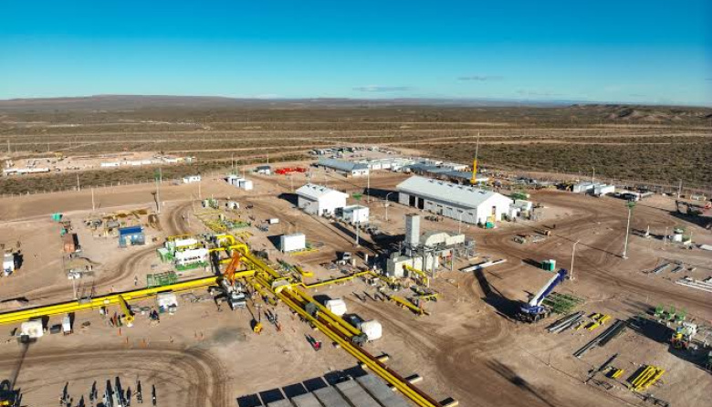 La fábrica de dólares: el plan corporativo que empuja a Vaca Muerta hacia un techo histórico de inversiones